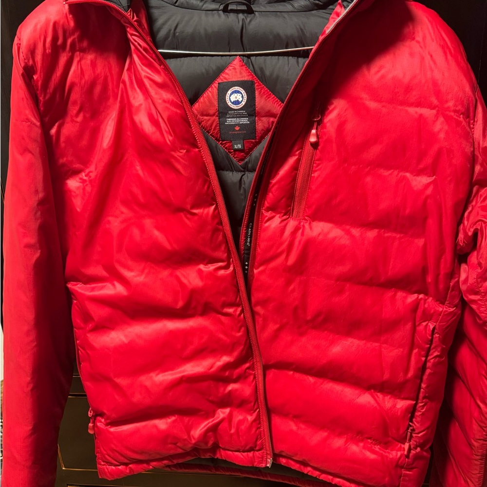 Very Good Condition Men’s XL Canada Goos Puffer.